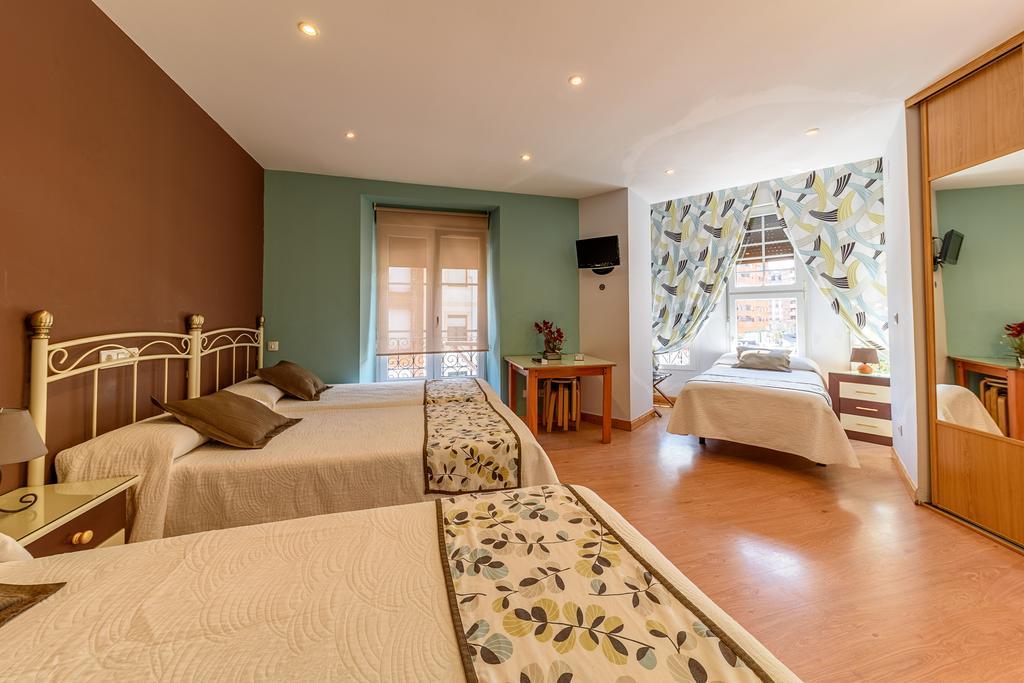 Hosteria Villa De Castro Castro Urdiales Exteriör bild