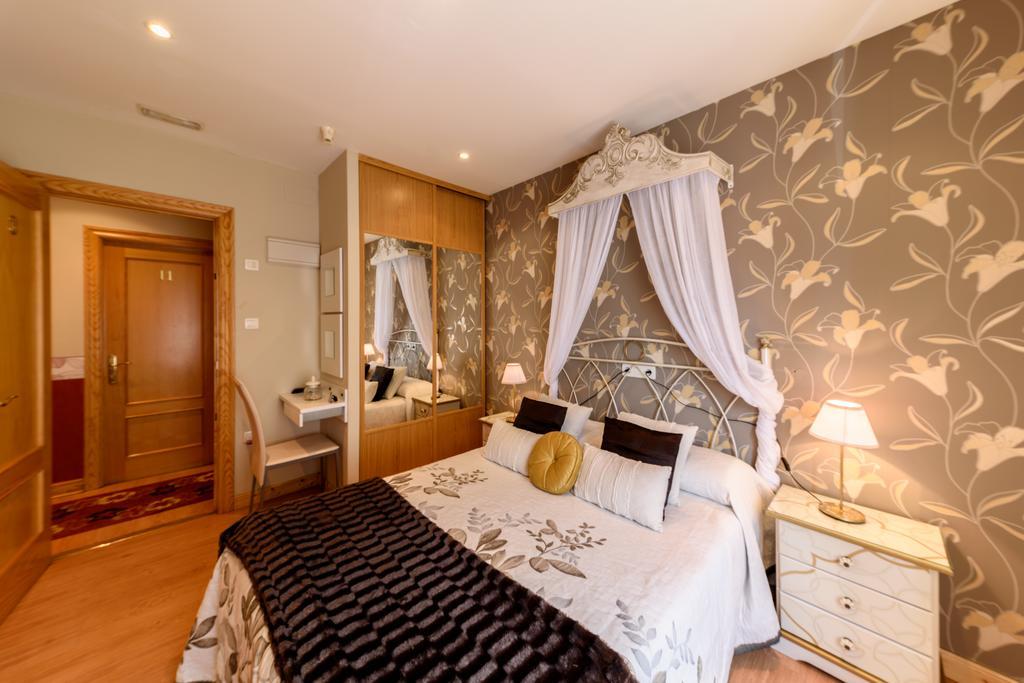 Hosteria Villa De Castro Castro Urdiales Exteriör bild